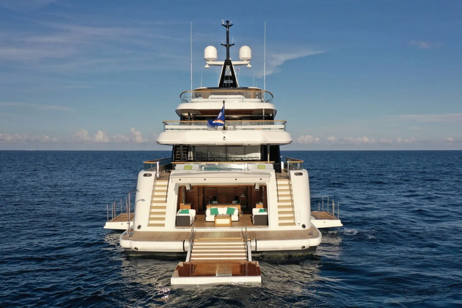 C - photo 3 location yacht Saint-Tropez