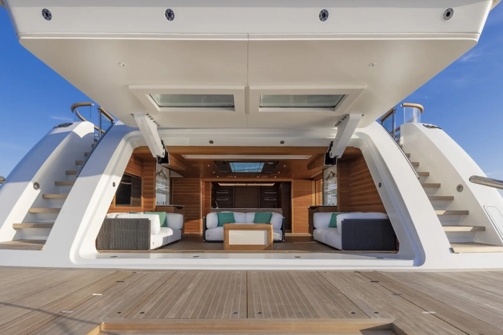C - photo 5 location yacht Saint-Tropez