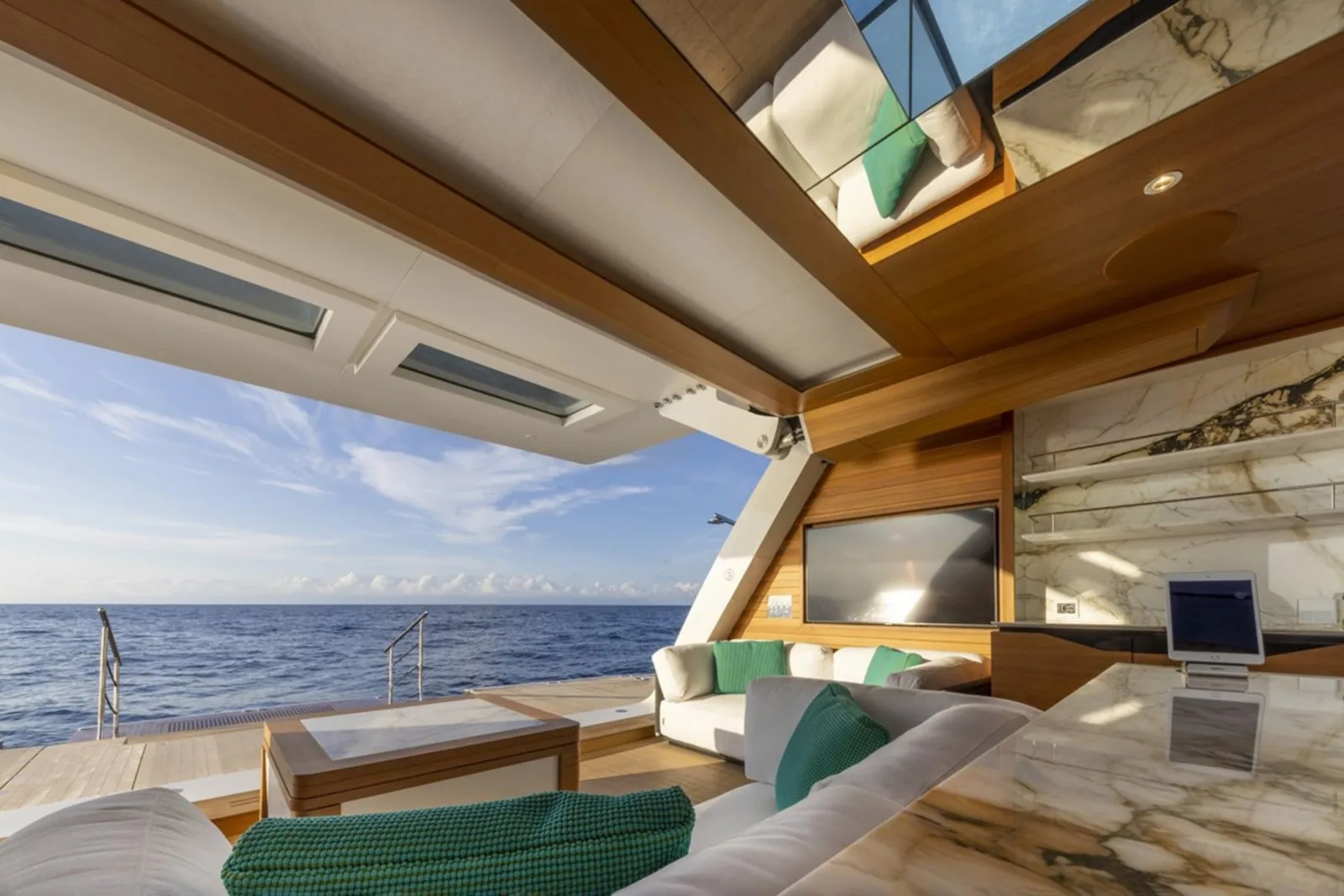 C - photo 6 location yacht Saint-Tropez