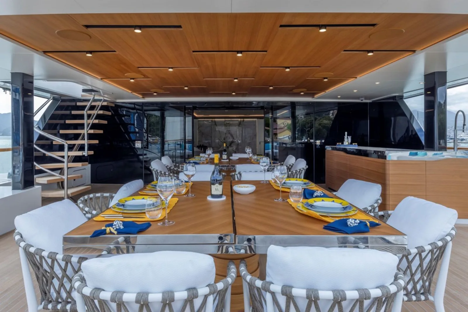 C - photo 18 location yacht Saint-Tropez