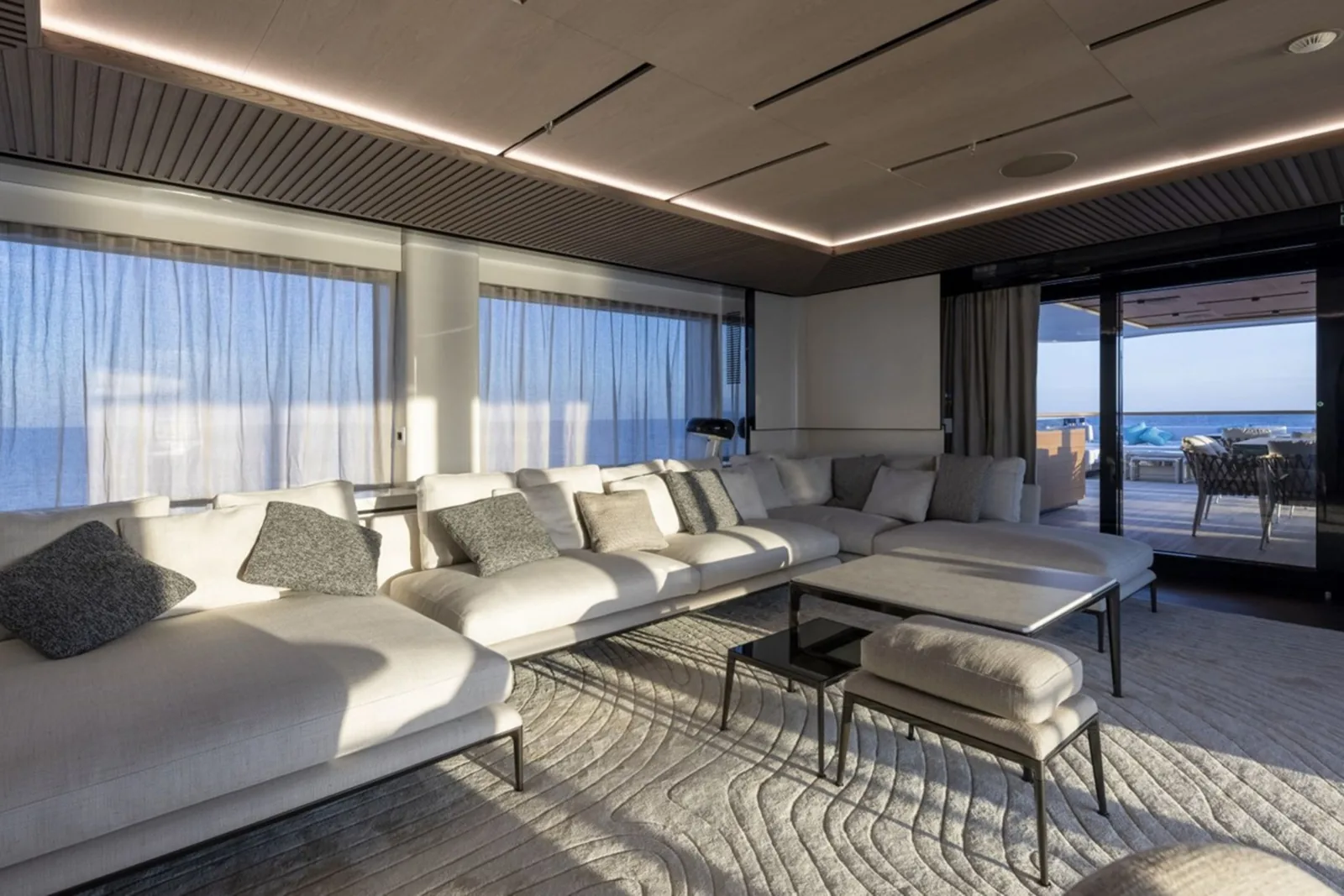 C - photo 20 location yacht Saint-Tropez
