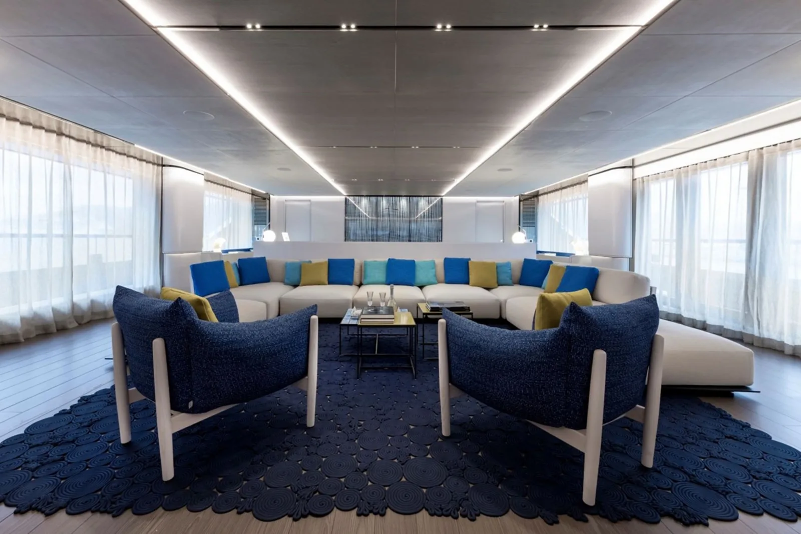 C - photo 24 location yacht Saint-Tropez