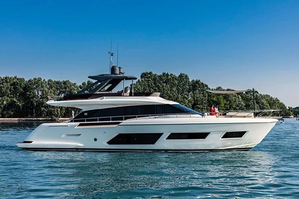 CARE ONE - location yacht Saint-Tropez
