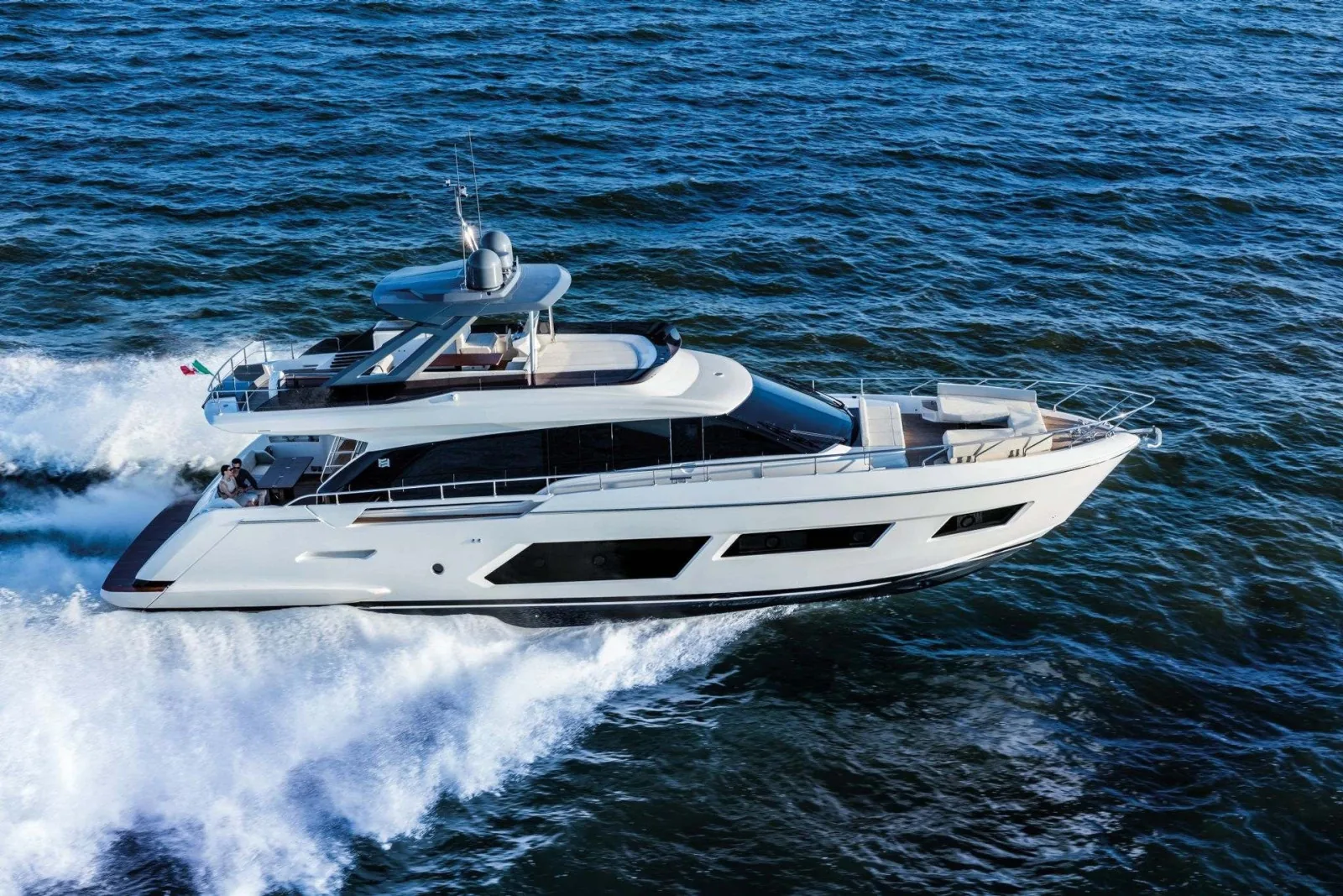 CARE ONE - photo 3 location yacht Saint-Tropez