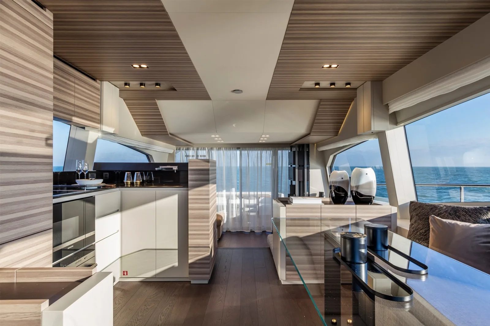CARE ONE - photo 7 location yacht Saint-Tropez