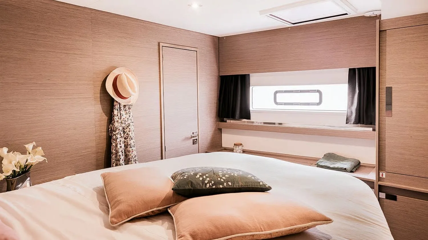 CATAMARAN AURA 51 - photo 14 location yacht Saint-Tropez