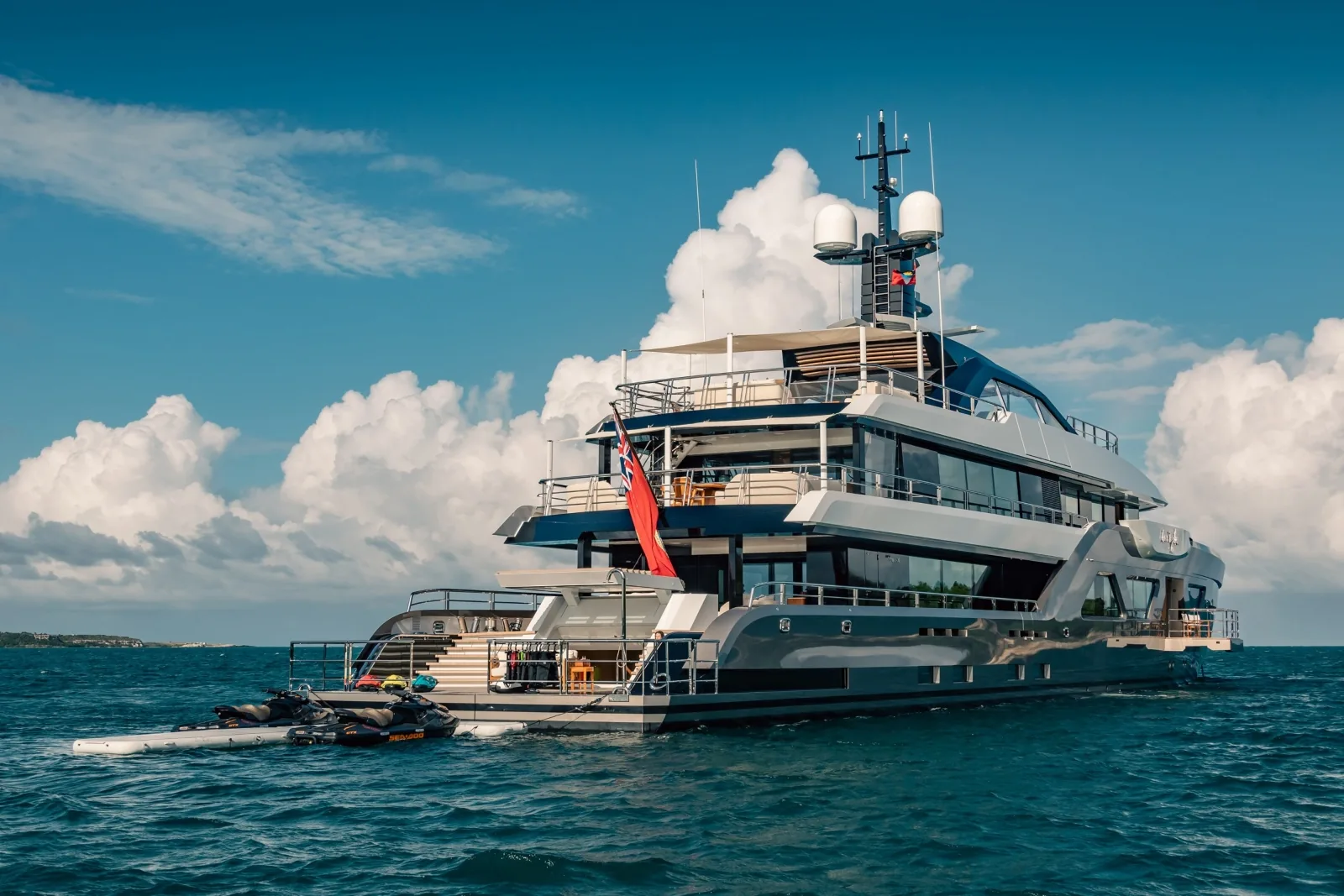 COME TOGETHER - photo 46 location yacht Saint-Tropez
