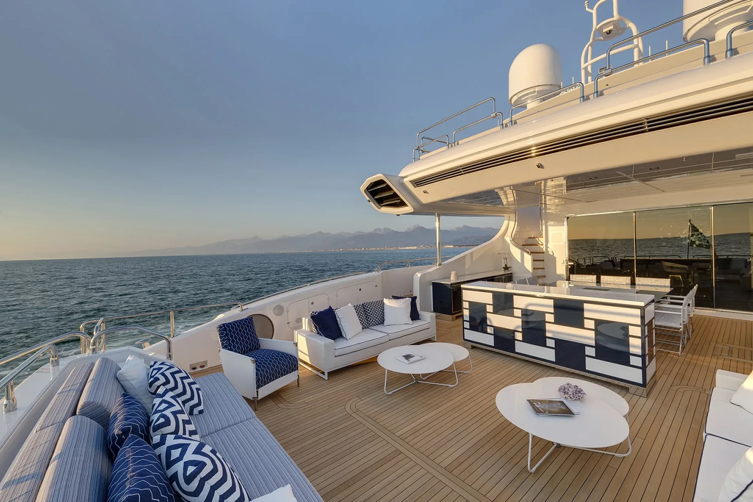 DA VINCI - photo 5 location yacht Saint-Tropez