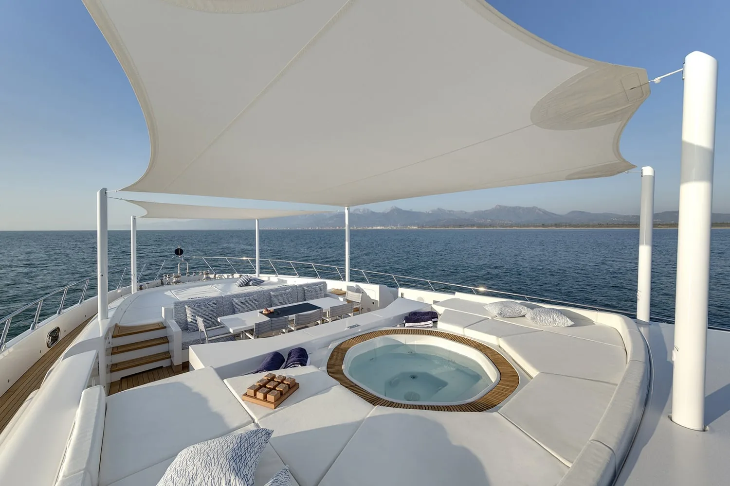 DA VINCI - photo 6 location yacht Saint-Tropez