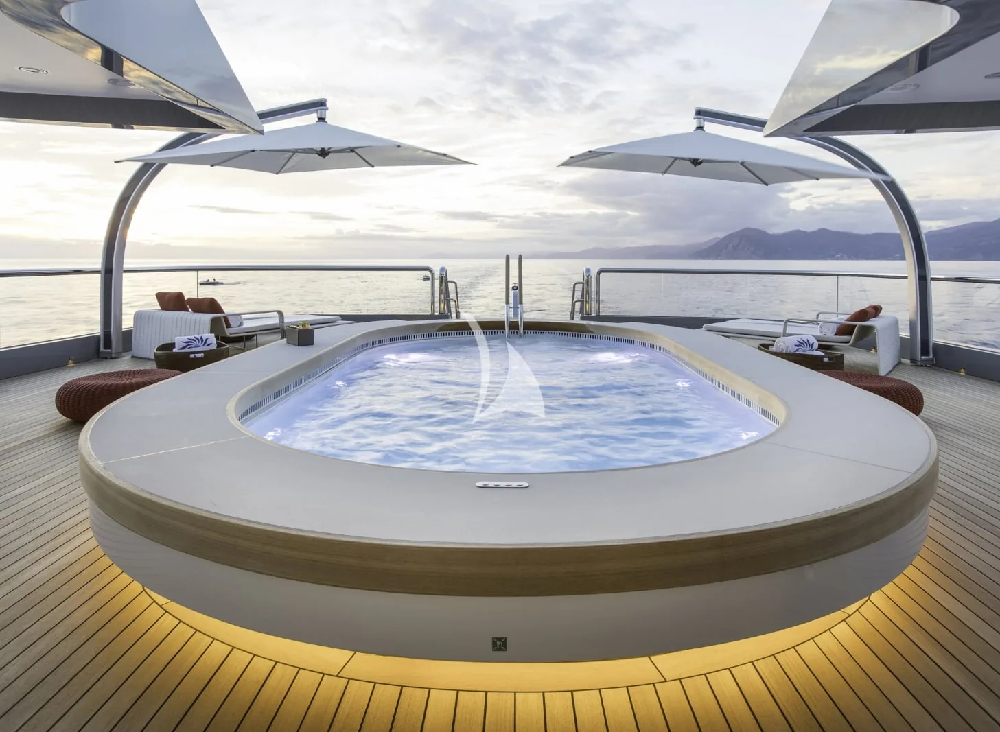 DAR - photo 8 location yacht Saint-Tropez
