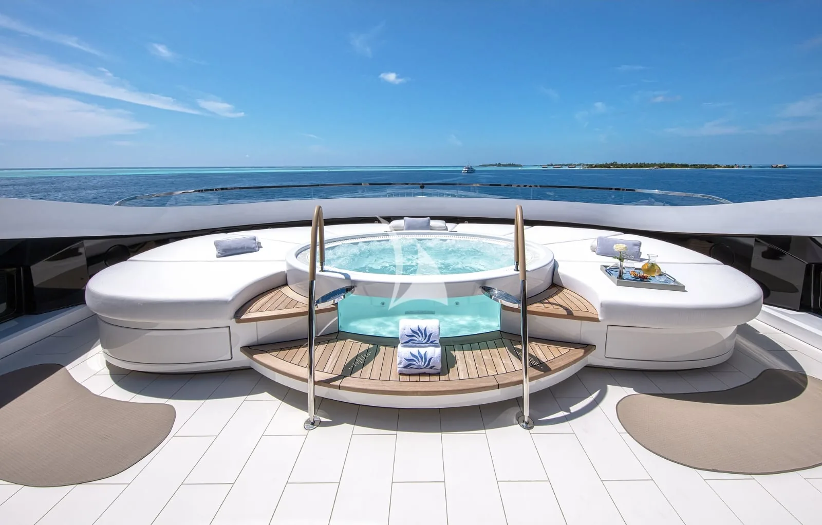 DAR - photo 9 location yacht Saint-Tropez