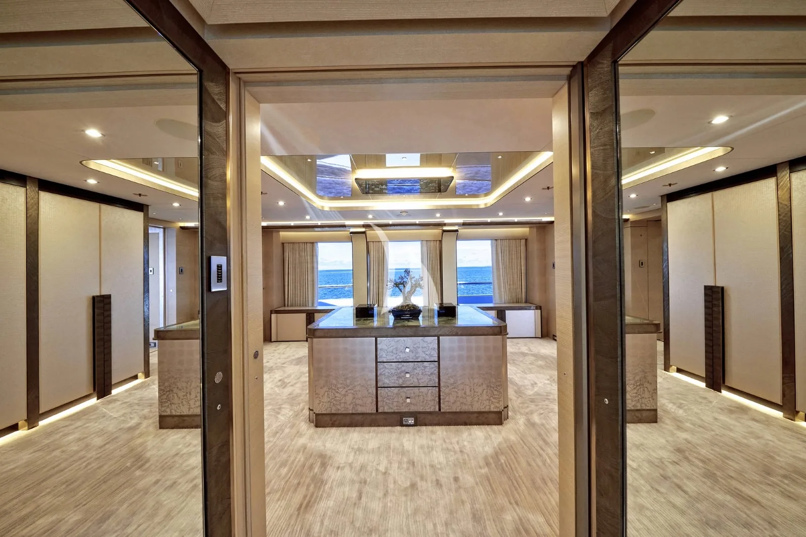DAR - photo 34 location yacht Saint-Tropez