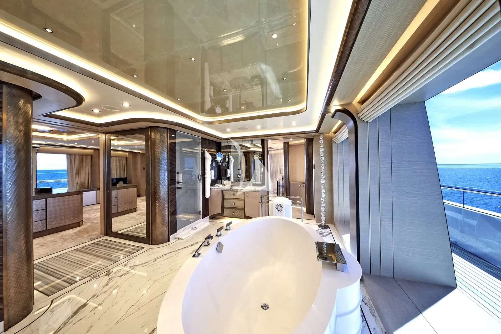 DAR - photo 36 location yacht Saint-Tropez