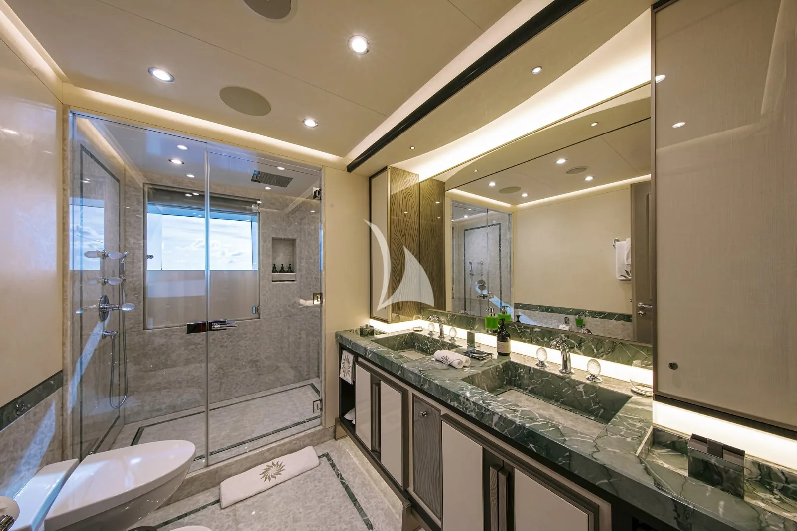 DAR - photo 48 location yacht Saint-Tropez