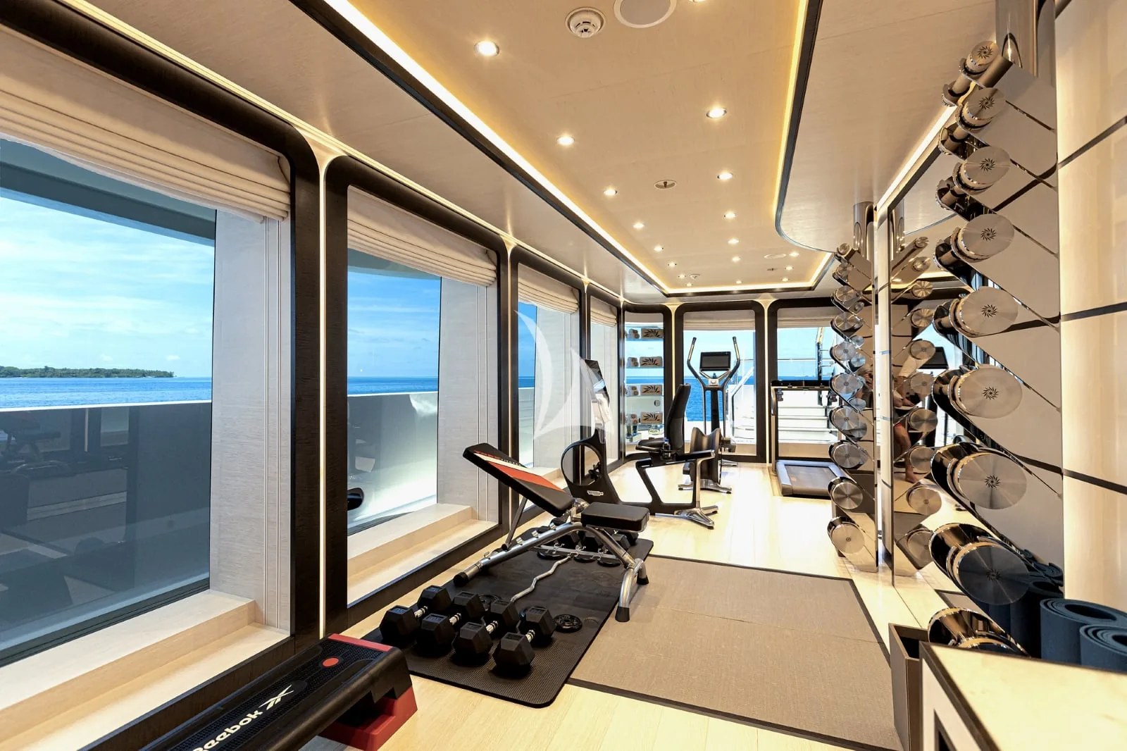 DAR - photo 49 location yacht Saint-Tropez