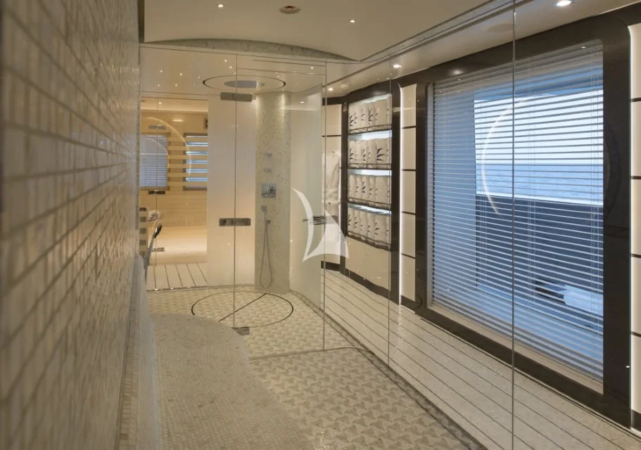DAR - photo 51 location yacht Saint-Tropez