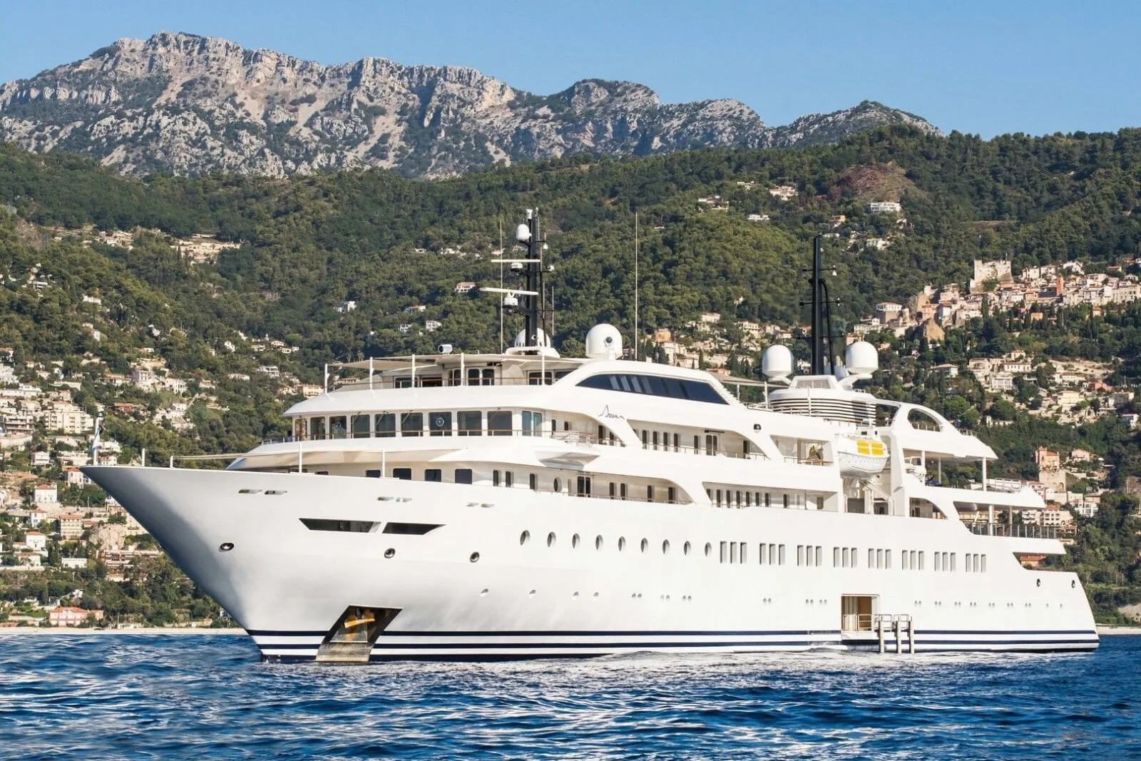 DREAM - photo 5 location yacht Saint-Tropez