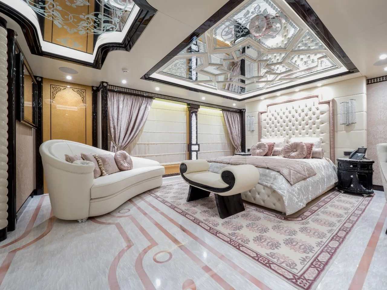 ELEMENTS - photo 2 location yacht Saint-Tropez