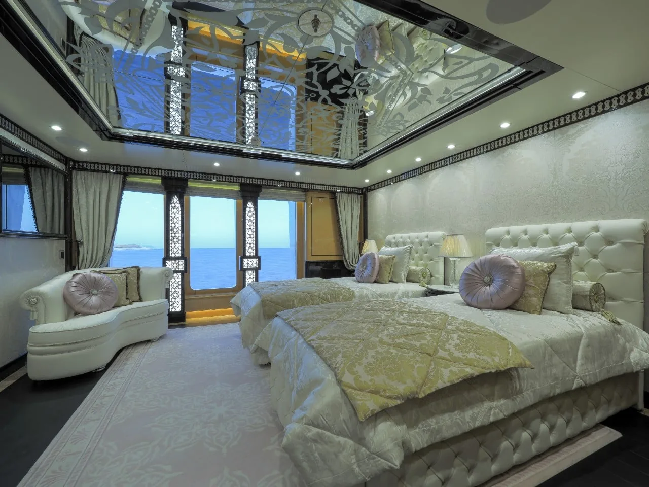 ELEMENTS - photo 3 location yacht Saint-Tropez