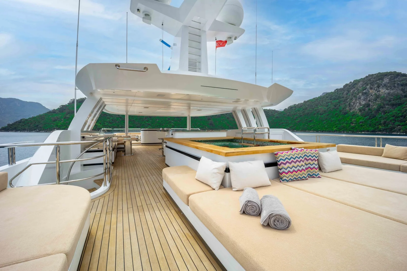 FORTUNA - photo 9 location yacht Saint-Tropez