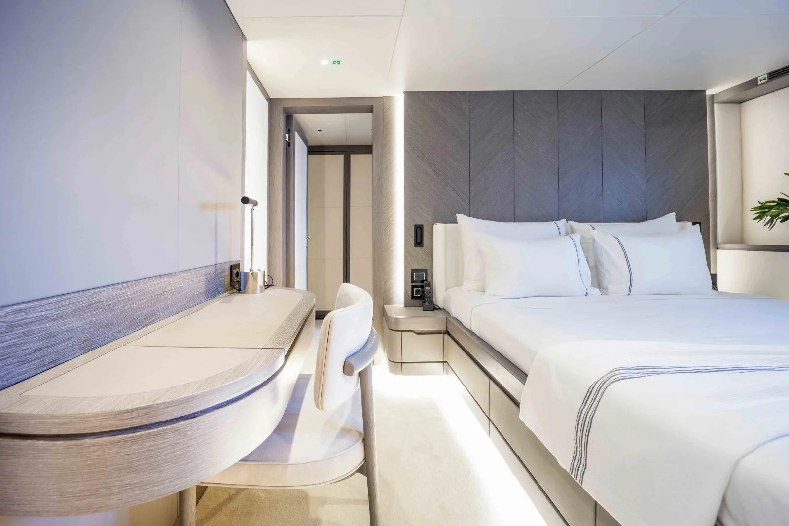 FORTUNA - photo 28 location yacht Saint-Tropez