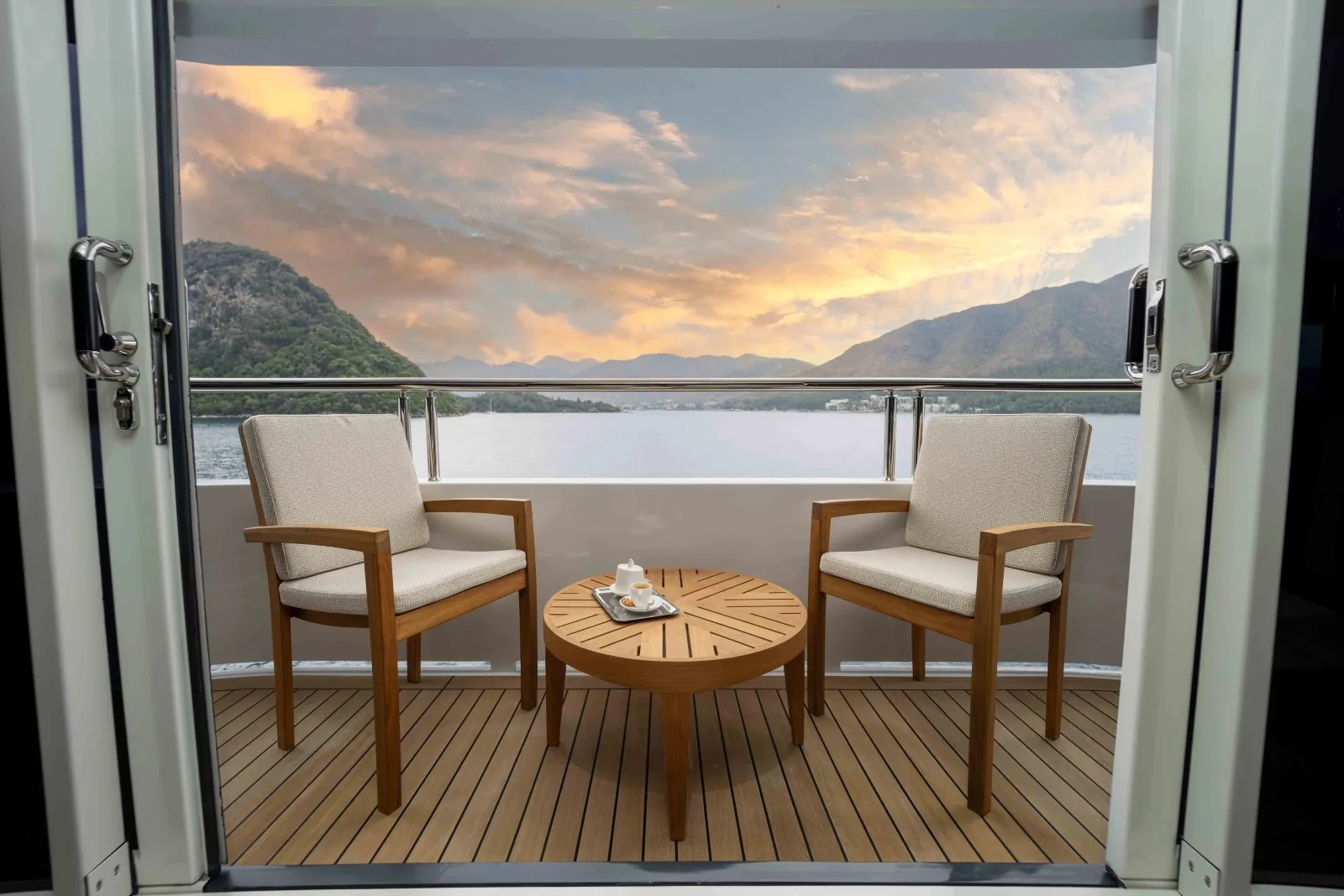 FORTUNA - photo 32 location yacht Saint-Tropez
