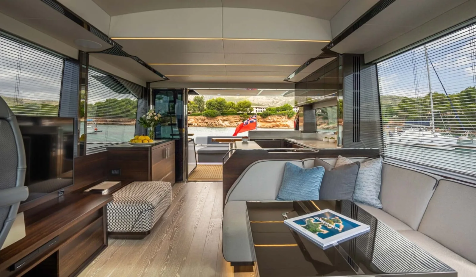 FORZA - photo 10 location yacht Saint-Tropez