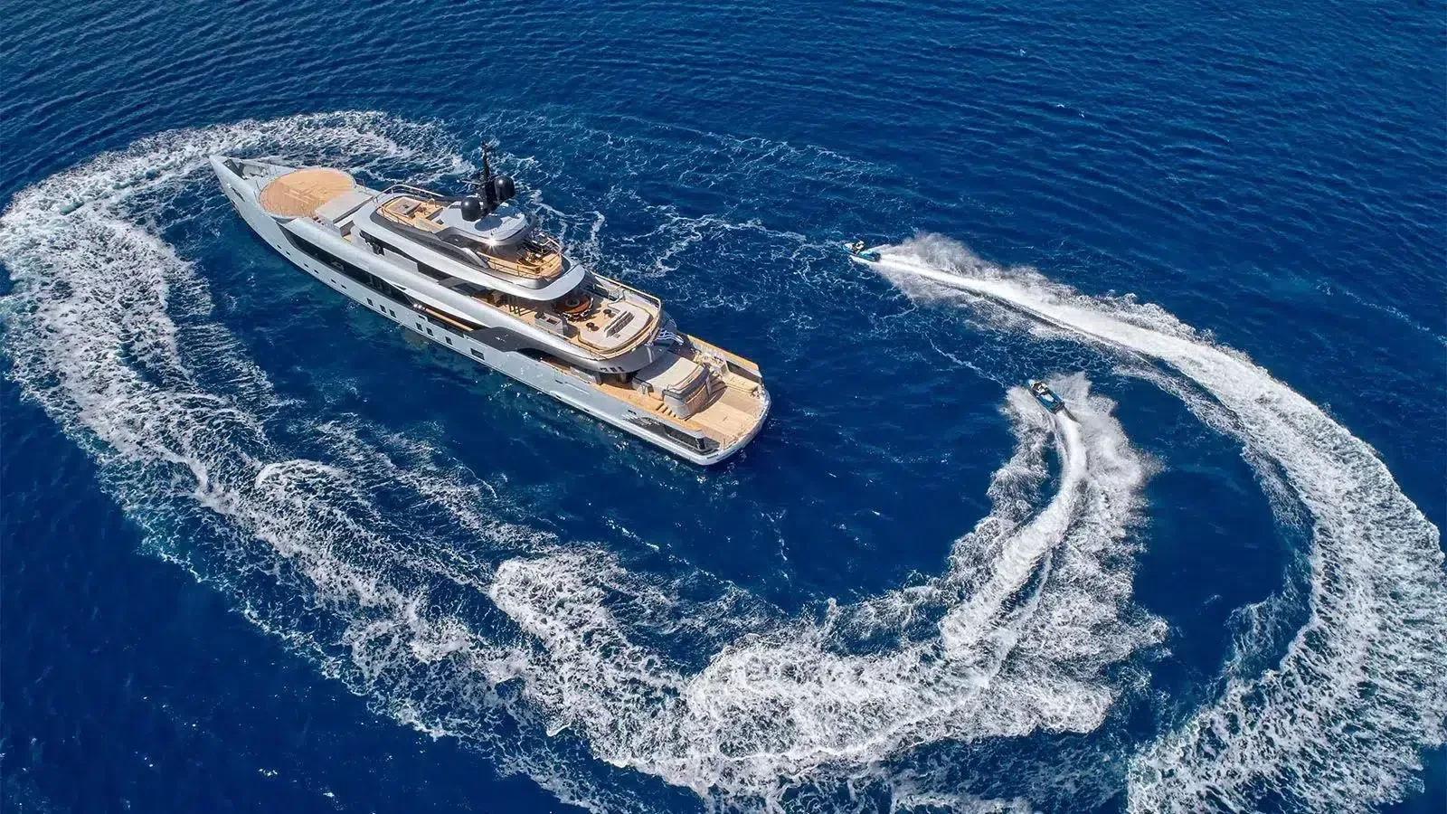 GECO - photo 10 location yacht Saint-Tropez