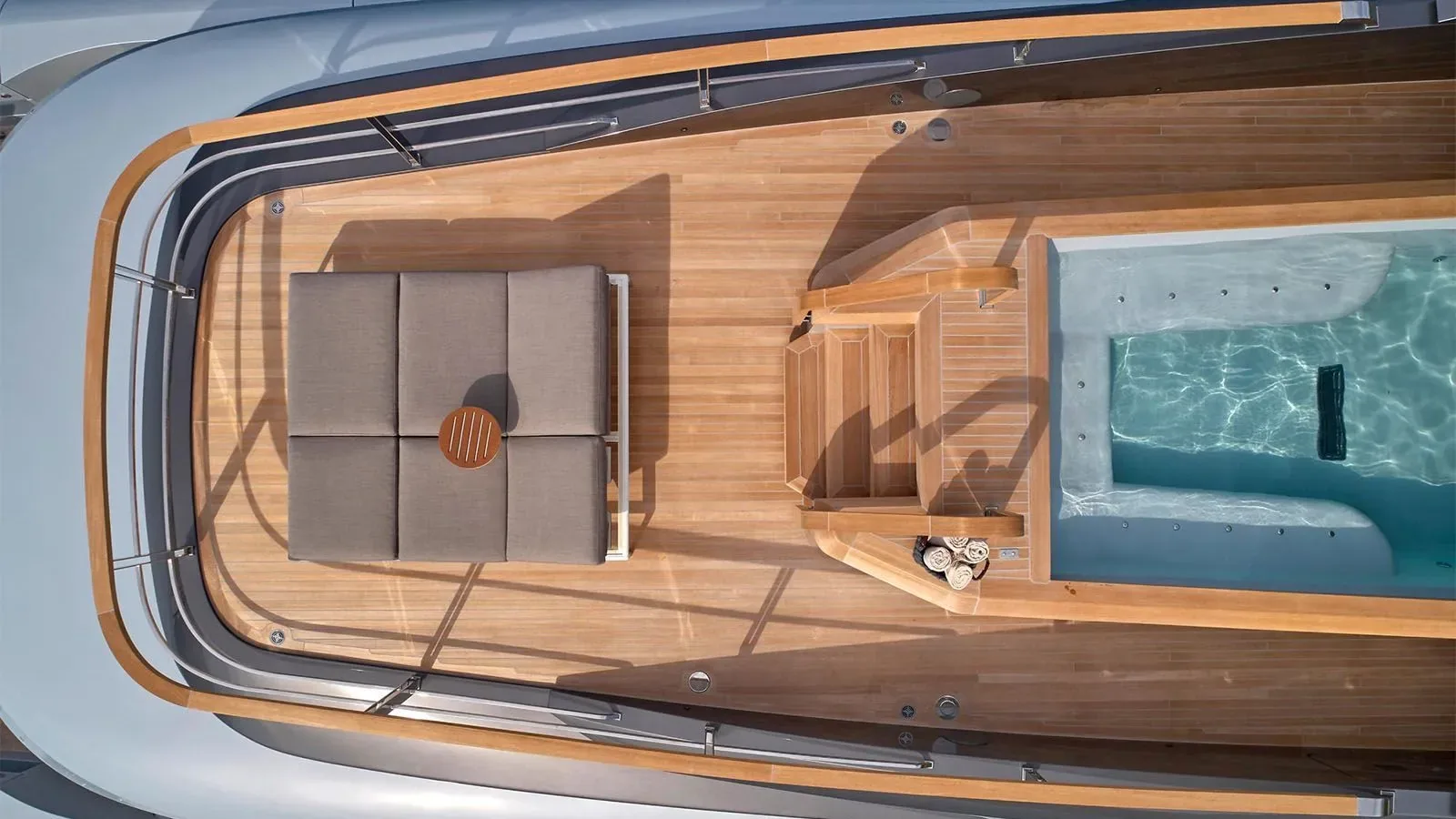 GECO - photo 15 location yacht Saint-Tropez