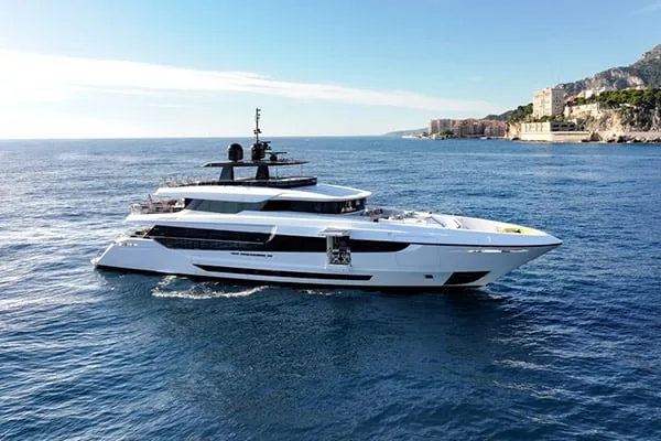 HALARA - location yacht Saint-Tropez