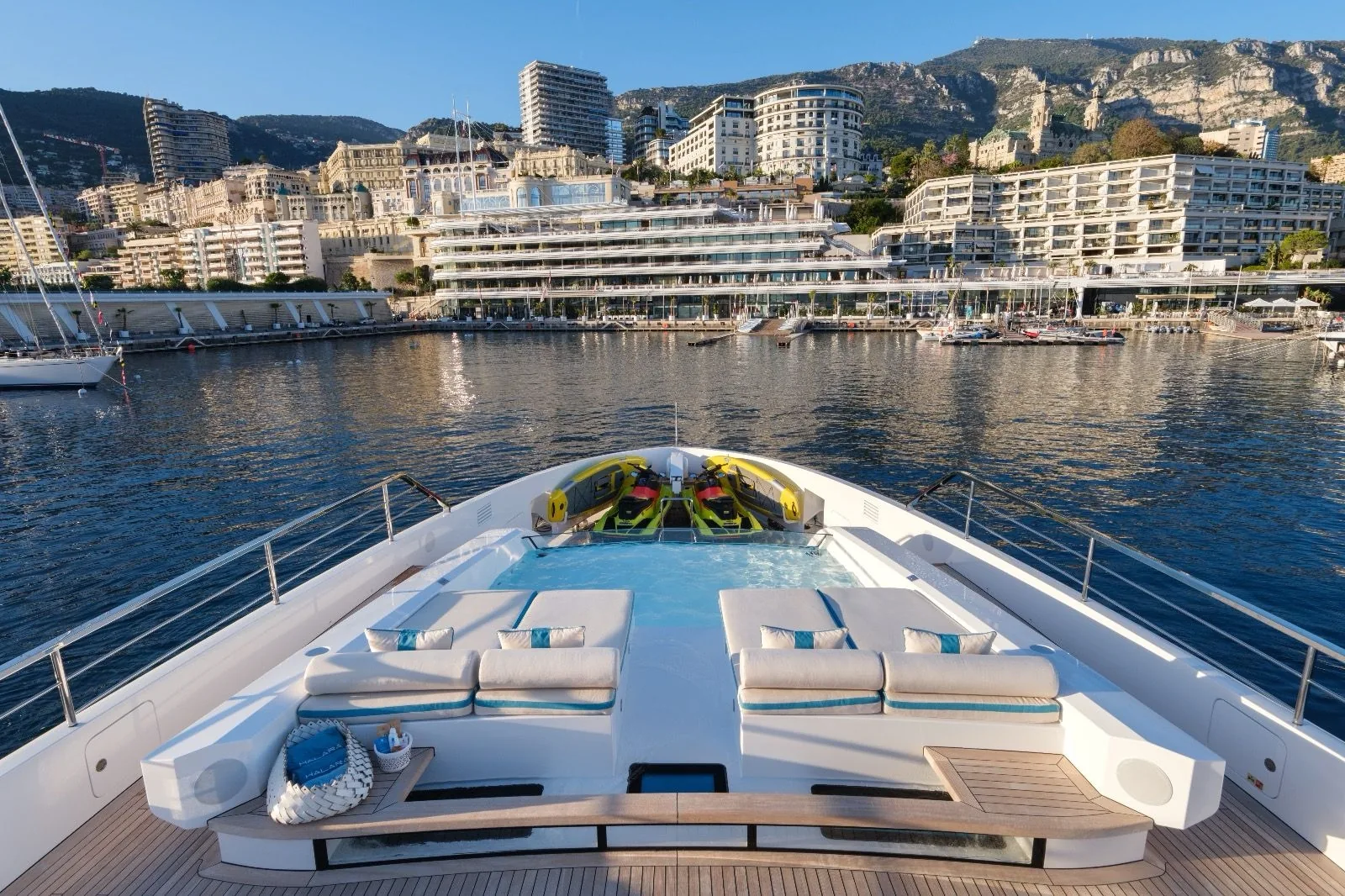 HALARA - photo 8 location yacht Saint-Tropez