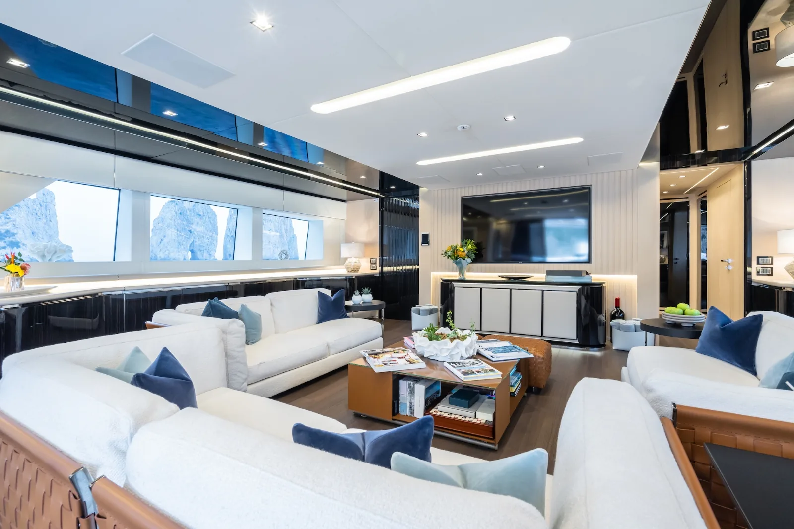 HALARA - photo 14 location yacht Saint-Tropez
