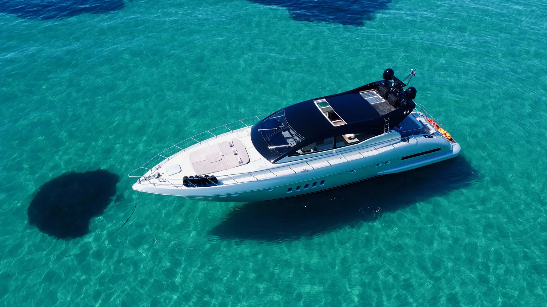 HELIOS - photo 2 location yacht Saint-Tropez