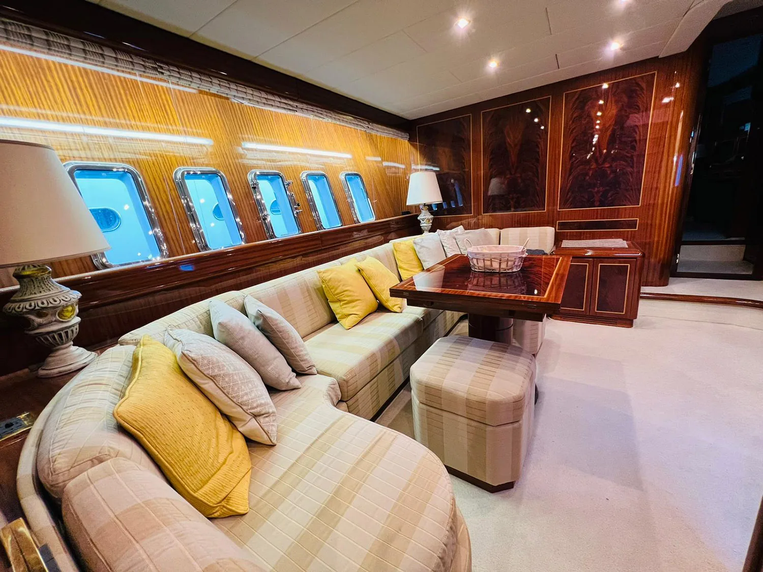 HELIOS - photo 15 location yacht Saint-Tropez