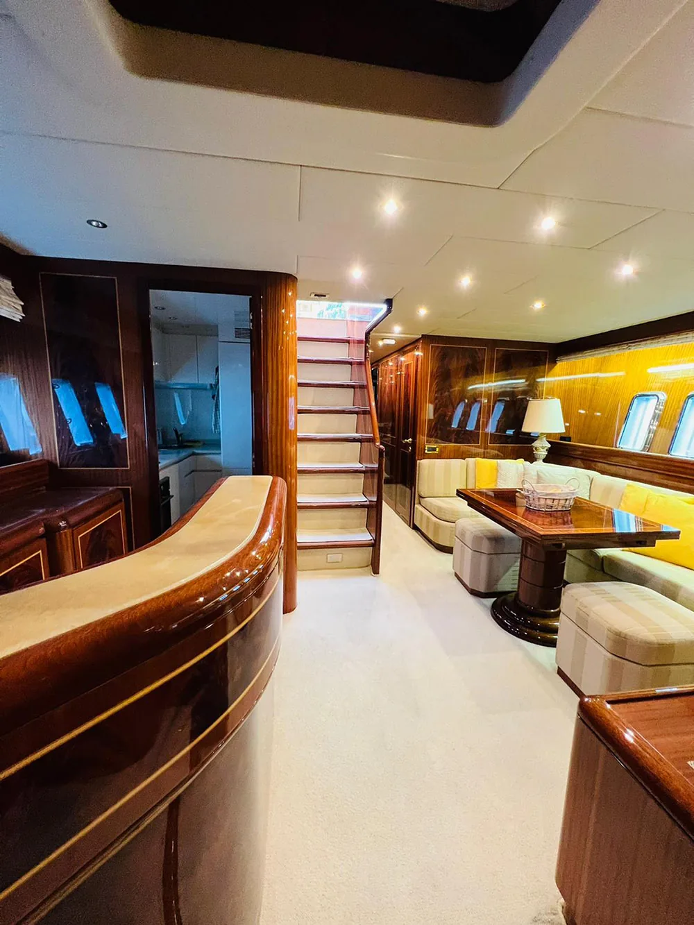 HELIOS - photo 16 location yacht Saint-Tropez