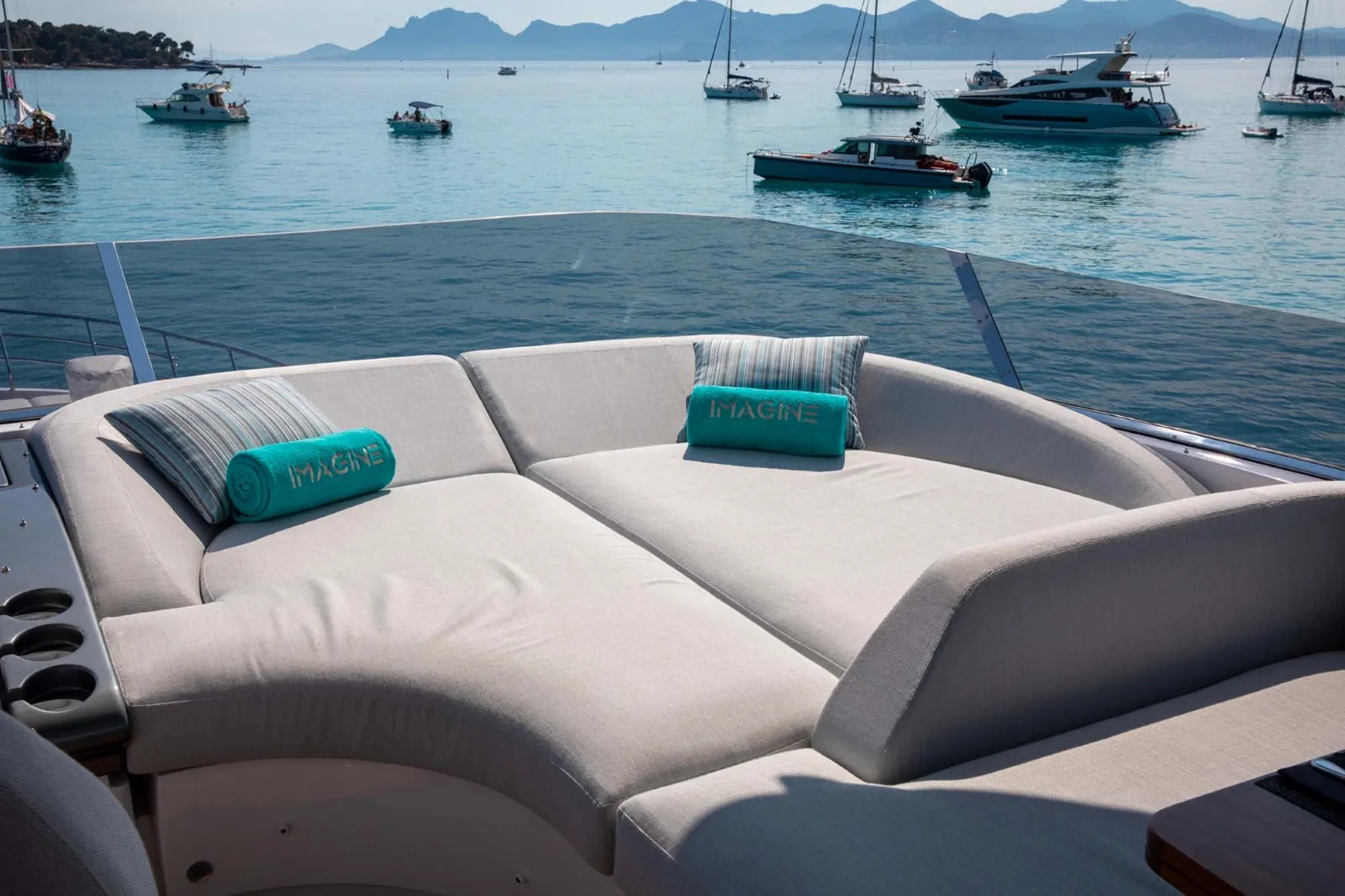IMAGINE - photo 7 location yacht Saint-Tropez