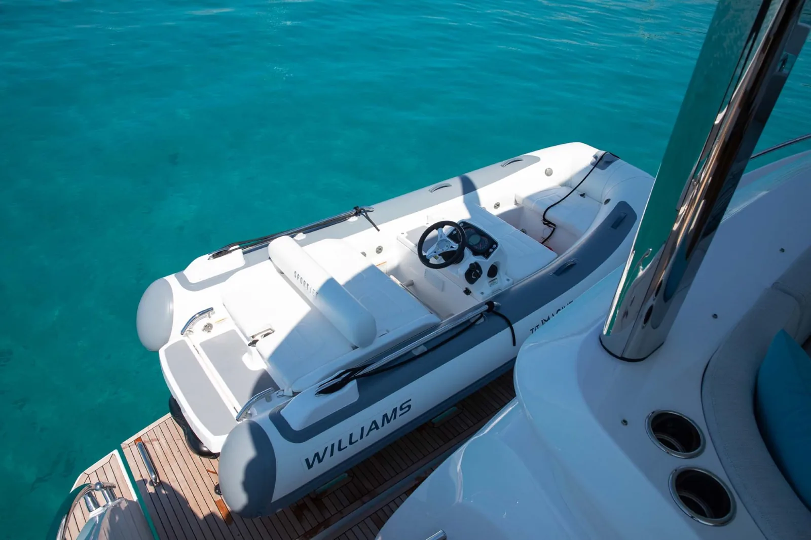 IMAGINE - photo 11 location yacht Saint-Tropez