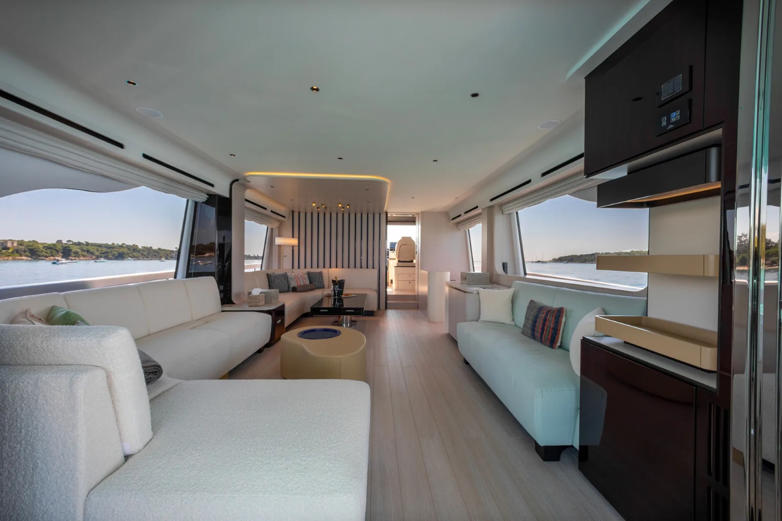 IMAGINE - photo 12 location yacht Saint-Tropez