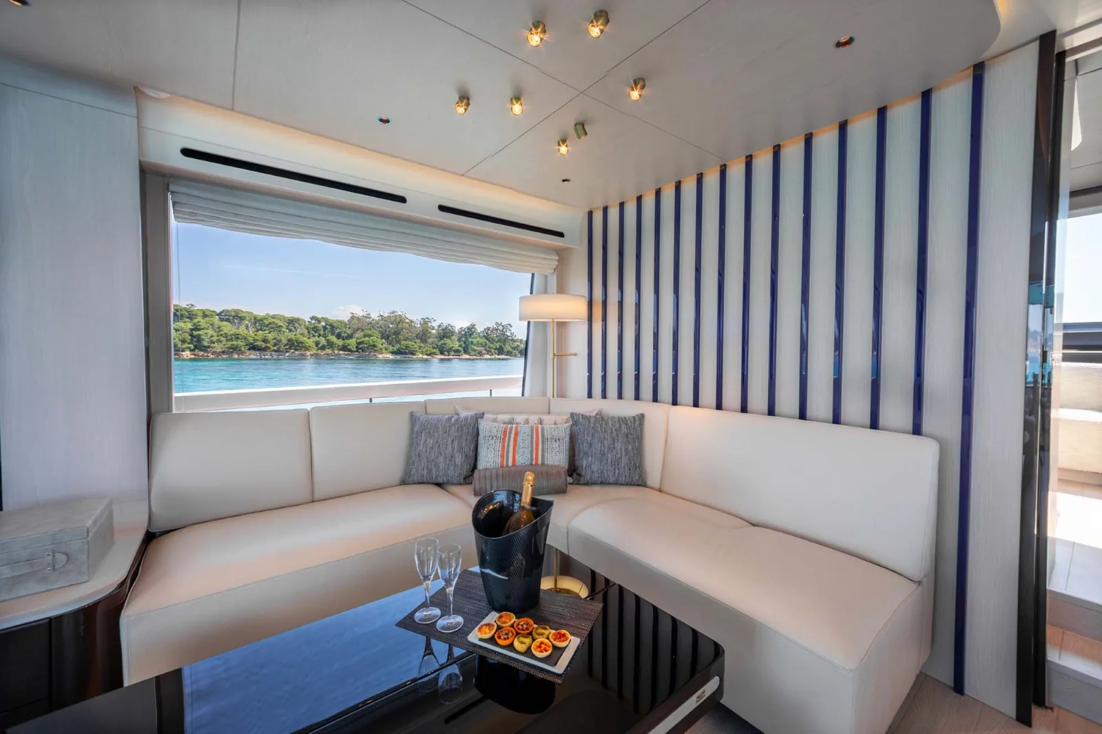IMAGINE - photo 14 location yacht Saint-Tropez