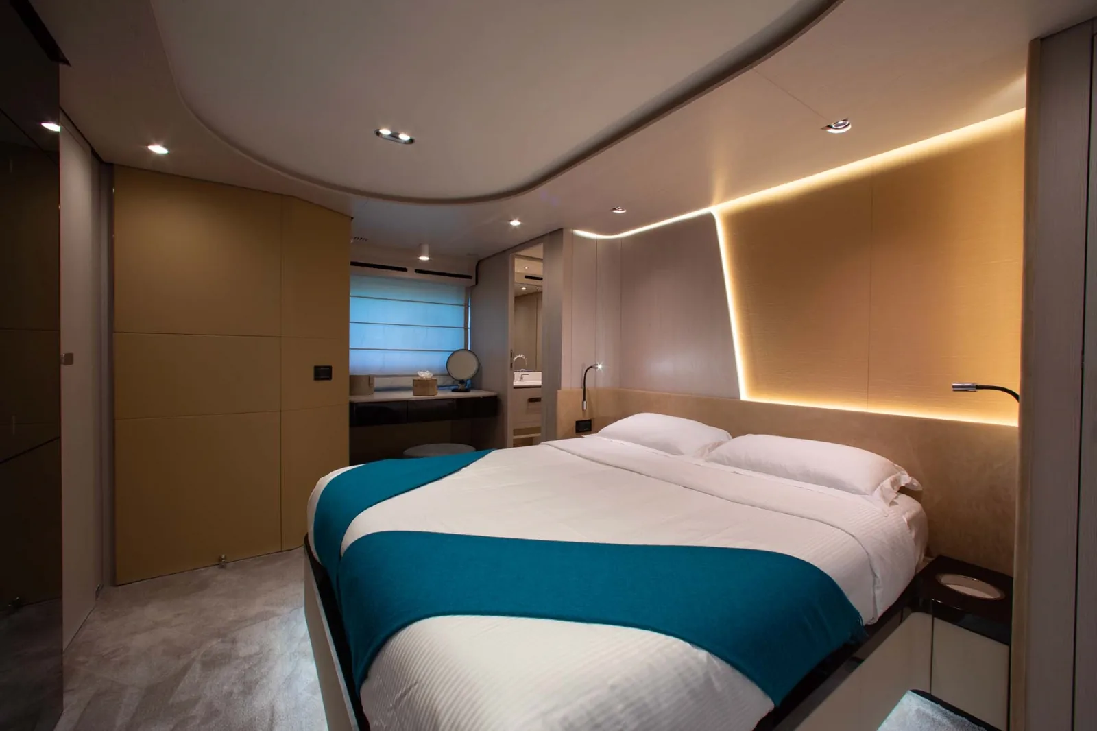 IMAGINE - photo 15 location yacht Saint-Tropez