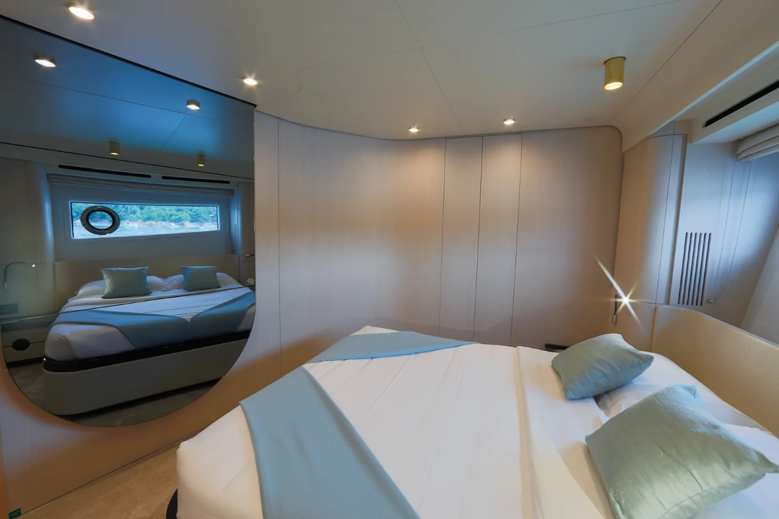 IMAGINE - photo 19 location yacht Saint-Tropez