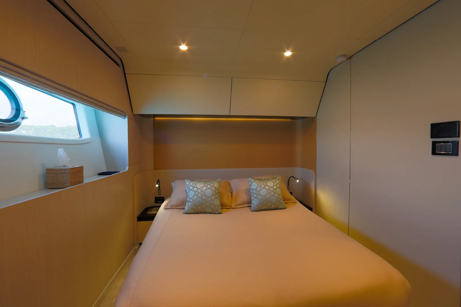 IMAGINE - photo 21 location yacht Saint-Tropez