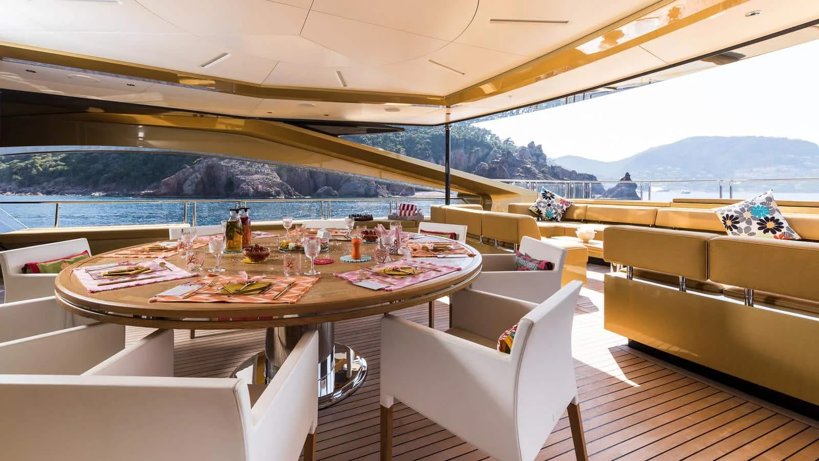 KHALILAH - photo 13 location yacht Saint-Tropez