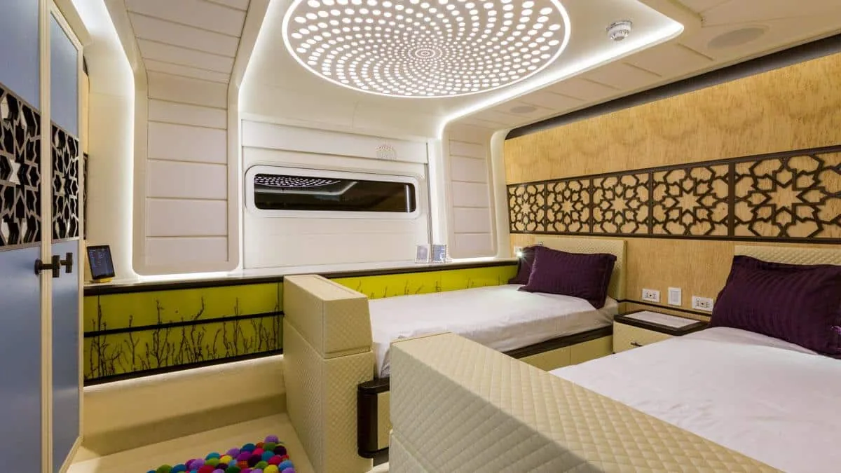 KHALILAH - photo 21 location yacht Saint-Tropez