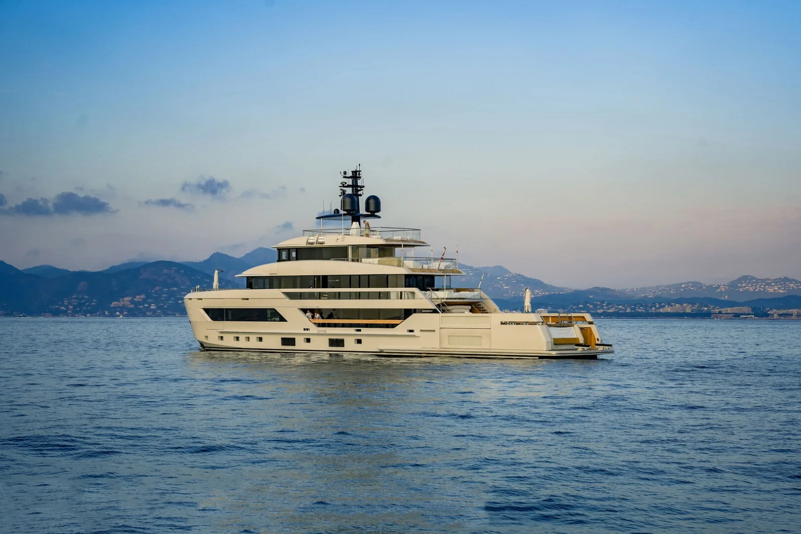 LA LA LAND - photo 8 location yacht Saint-Tropez