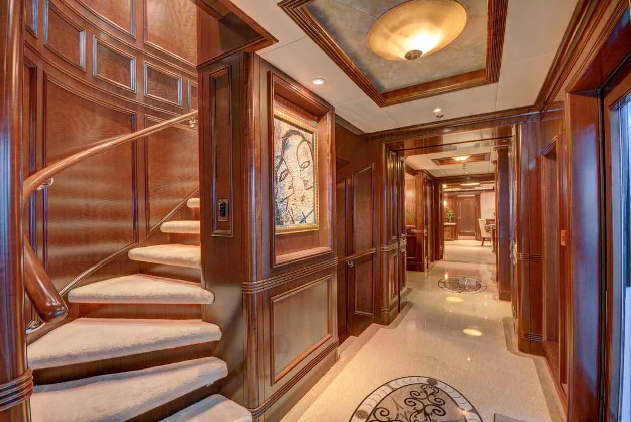 LADY BETH - photo 9 location yacht Saint-Tropez