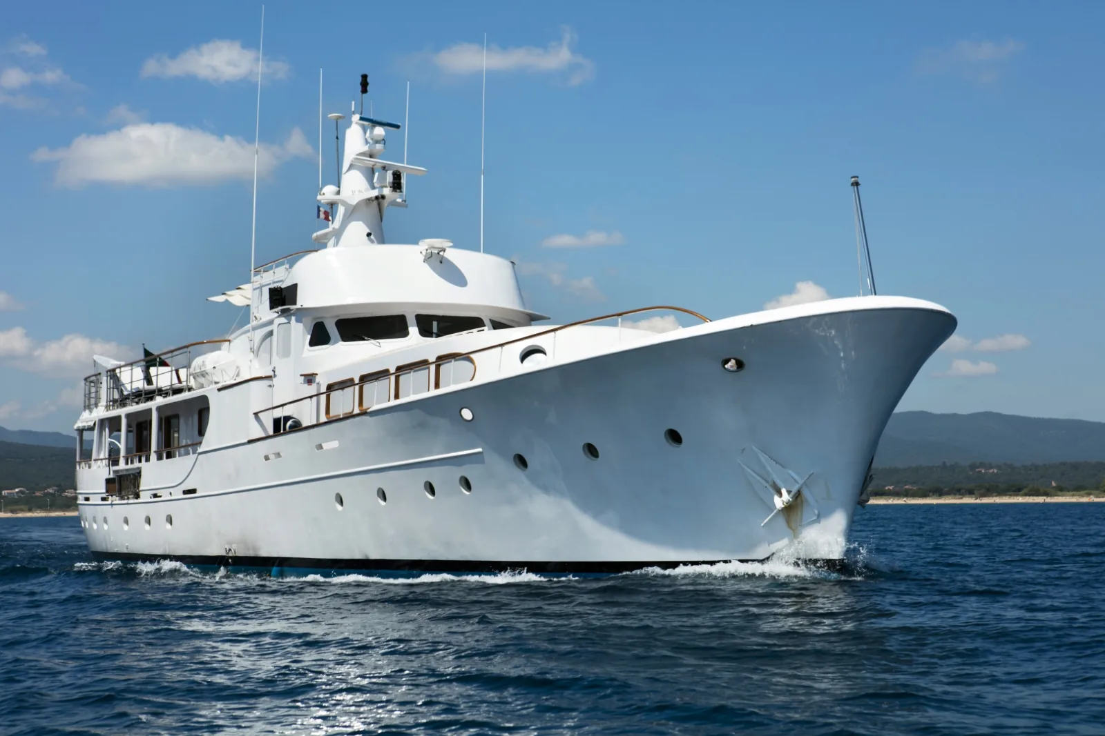LADY JERSEY - photo 2 location yacht Saint-Tropez