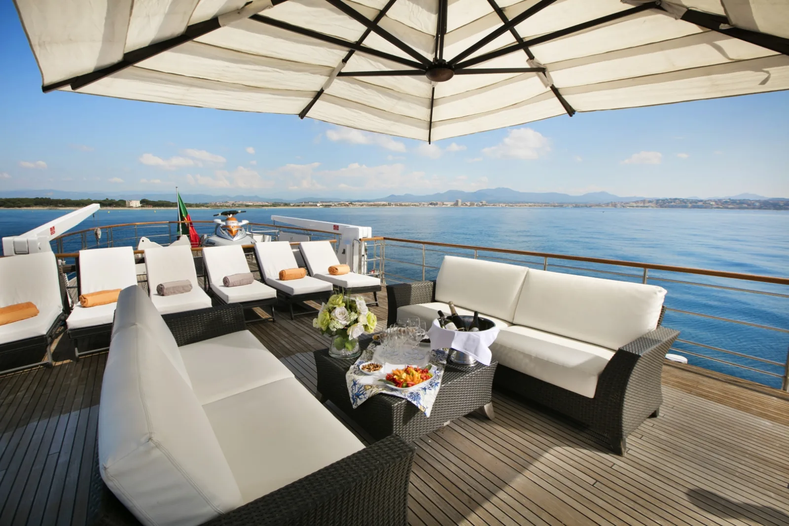 LADY JERSEY - photo 6 location yacht Saint-Tropez