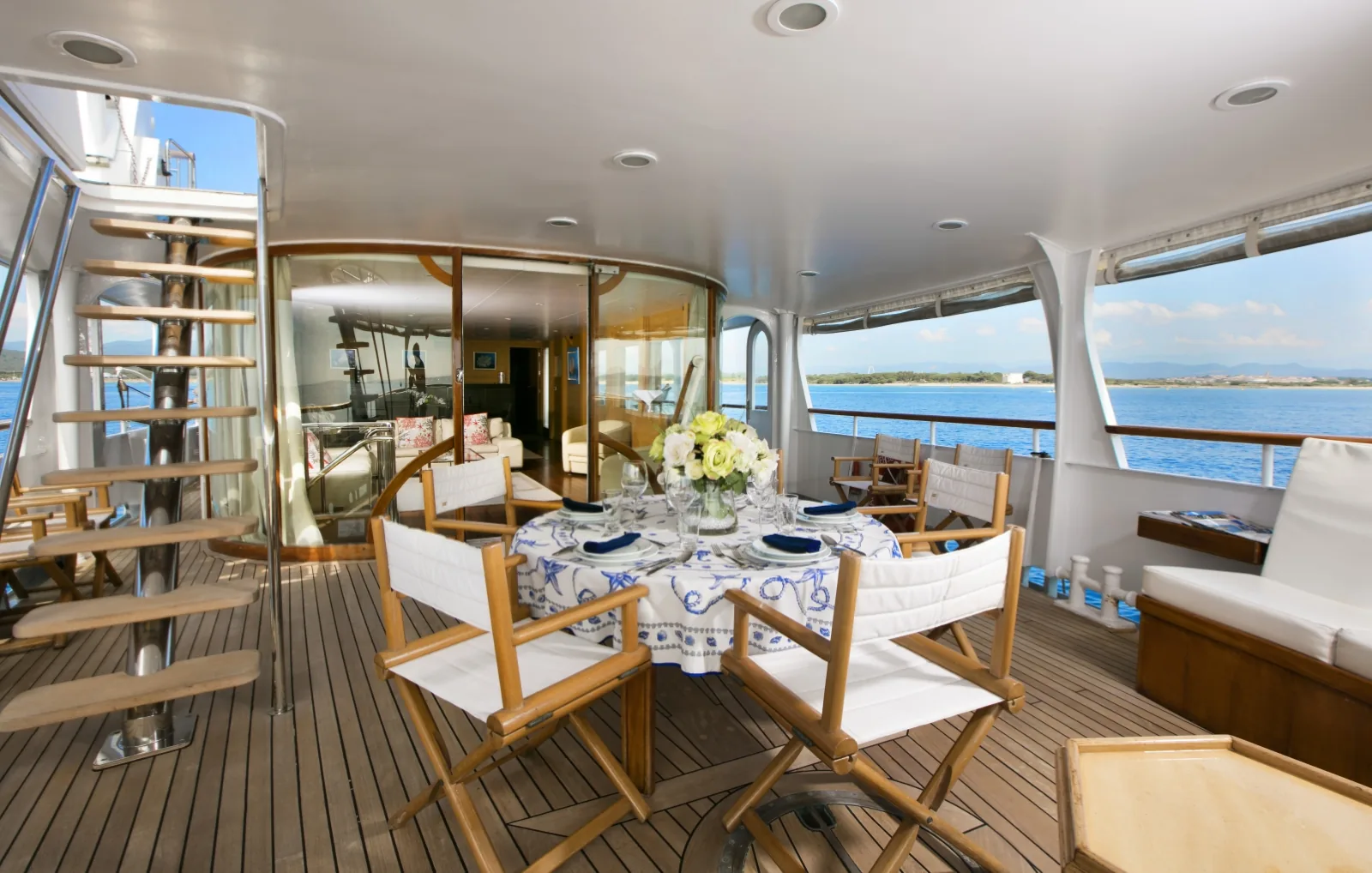 LADY JERSEY - photo 8 location yacht Saint-Tropez