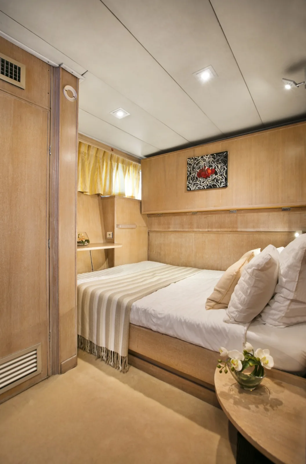 LADY JERSEY - photo 18 location yacht Saint-Tropez